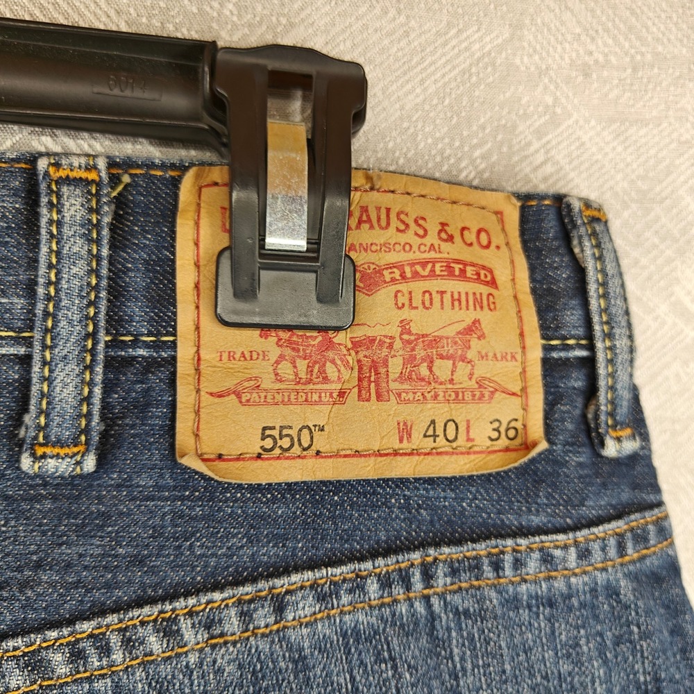 Levi's 550 Jeans Mens 40x36 Blue Relaxed Fit Tapered Leg Denim Casual Classic - Picture 4 of 12